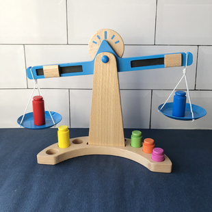 数学天平秤儿童玩具幼儿园大班优质实木蒙氏早教3岁平衡宝宝教具