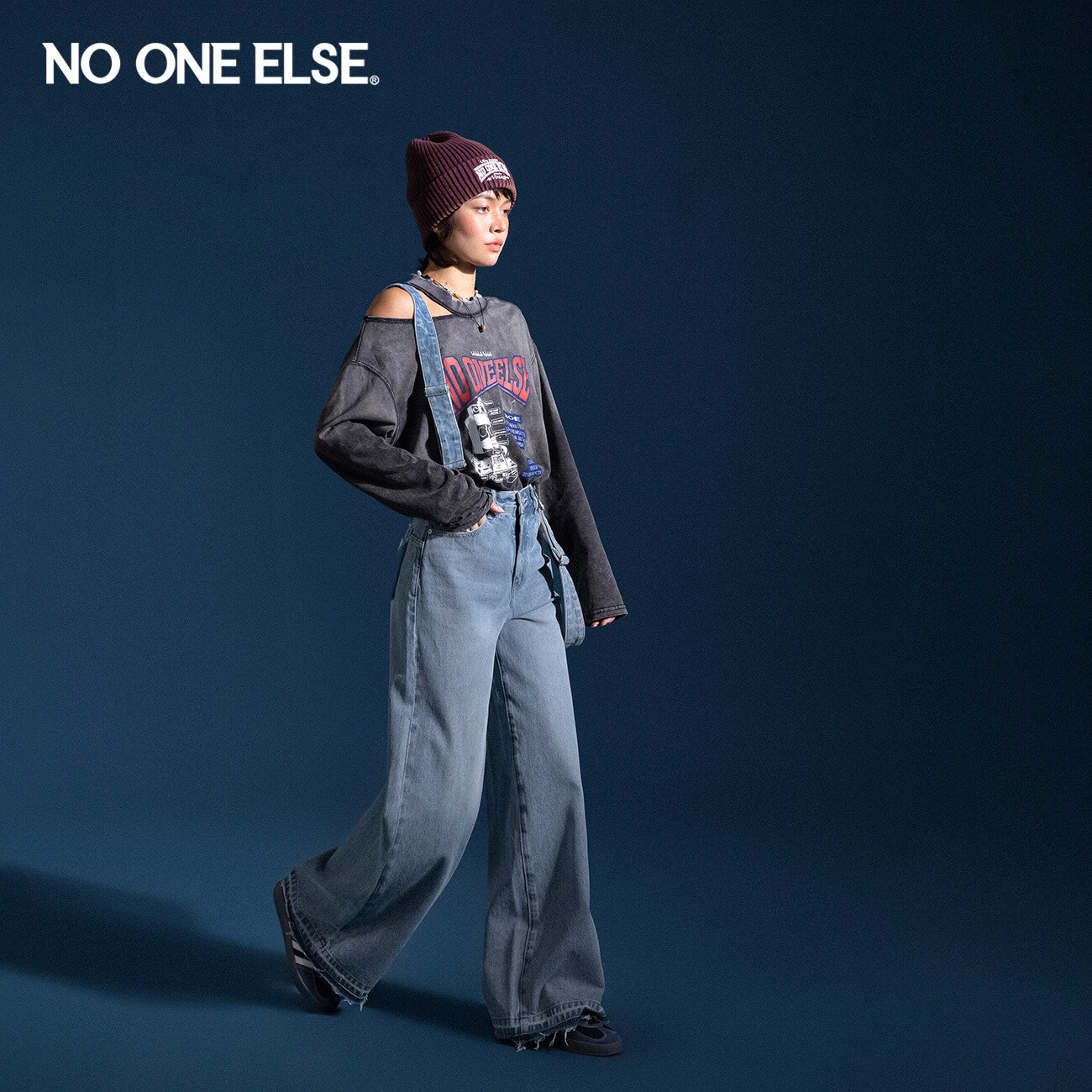 NO ONE ELSE背带牛仔裤女2026秋新品美式街头毛边高腰水洗阔腿裤