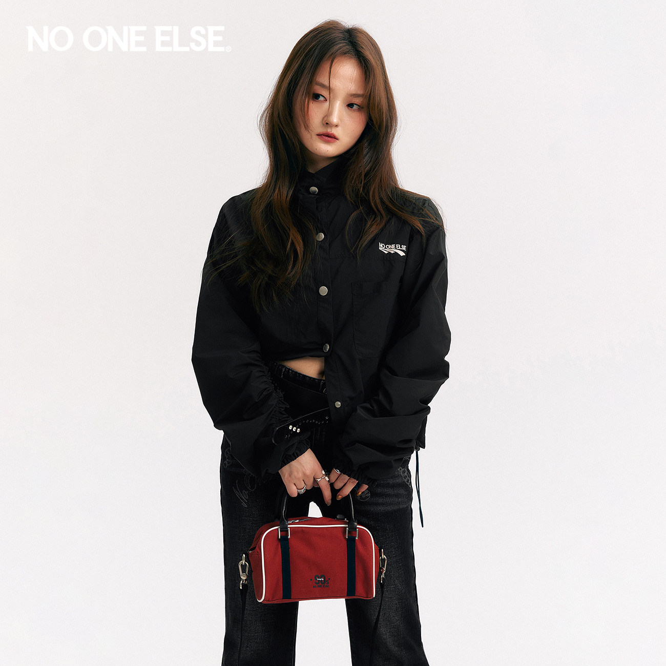 NOONEELSE字母印花外套图片