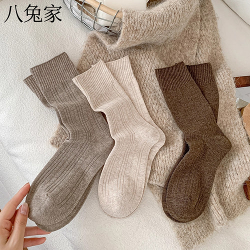 燕麦色中筒袜简约条纹miu堆堆袜