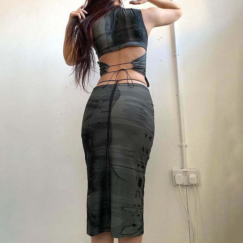 欧美女新款无袖圆领印花撞色绑带露背镂空背心修身连衣裙辣妹套装