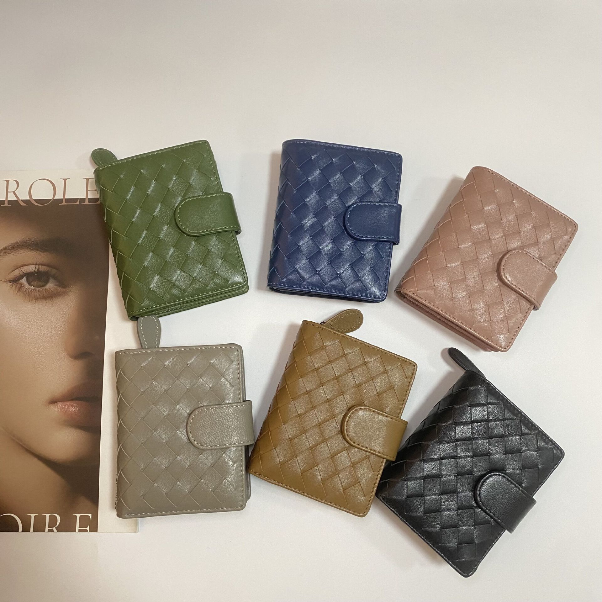 日本品质女士钱包时尚羊皮编织款零钱包女二折卡包真皮多卡位钱包