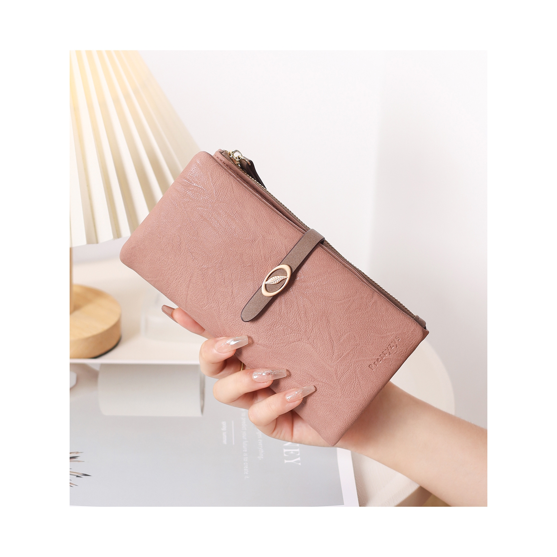 日本品质长款钱包女2025新款简约时尚搭扣折叠多卡位皮夹拉链零钱