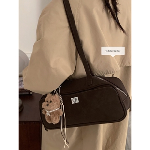 日本品质小众质感腋下包包女2026新款简约保龄球包大容量单肩包百