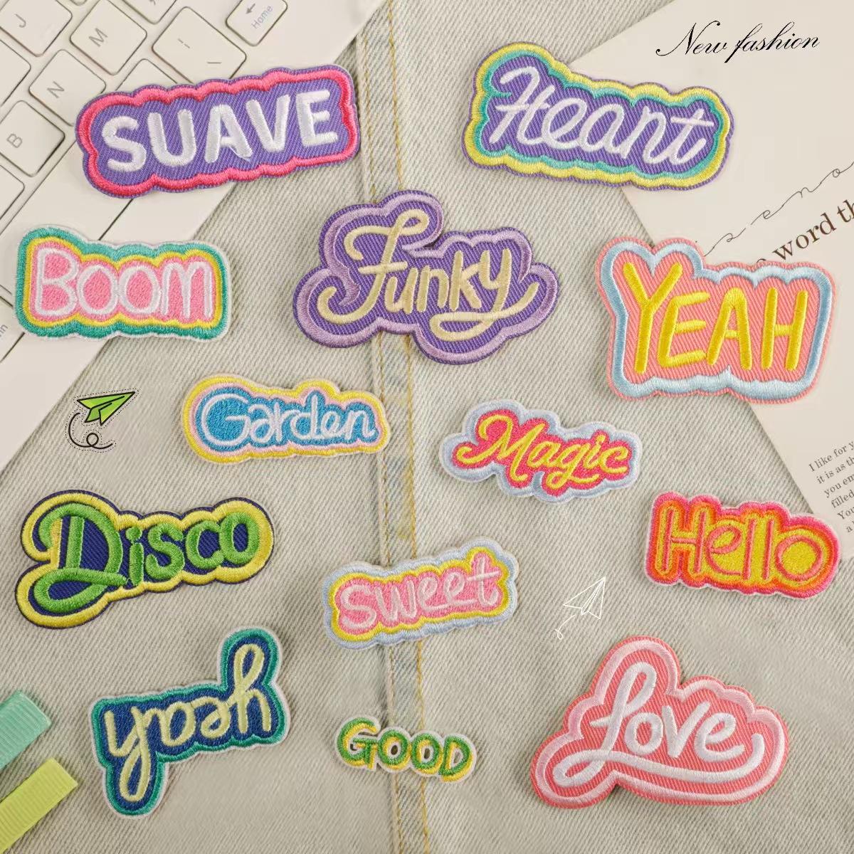 卡通英文字母布贴衣服破洞装饰