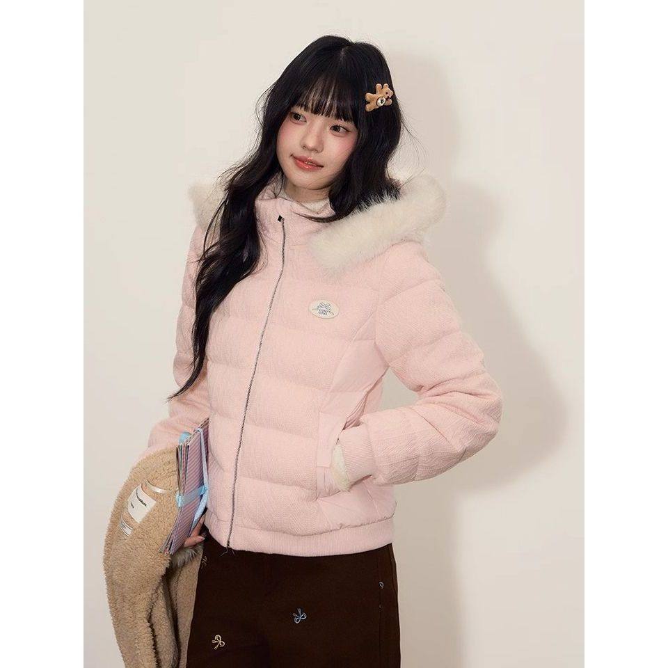 乌蘑温柔百搭绞花毛织拼接连帽毛领收腰羽绒服,女装/女士精品,棉衣/棉服,淘宝优惠券,粉丝福利购,淘宝优惠卷