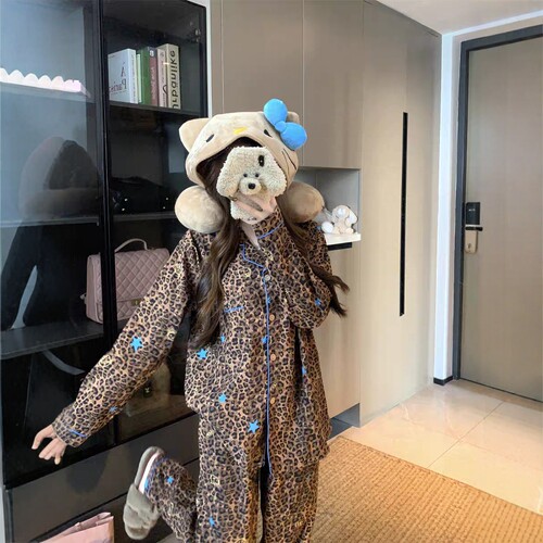 豹纹kitty猫卡通星星可爱早秋亲