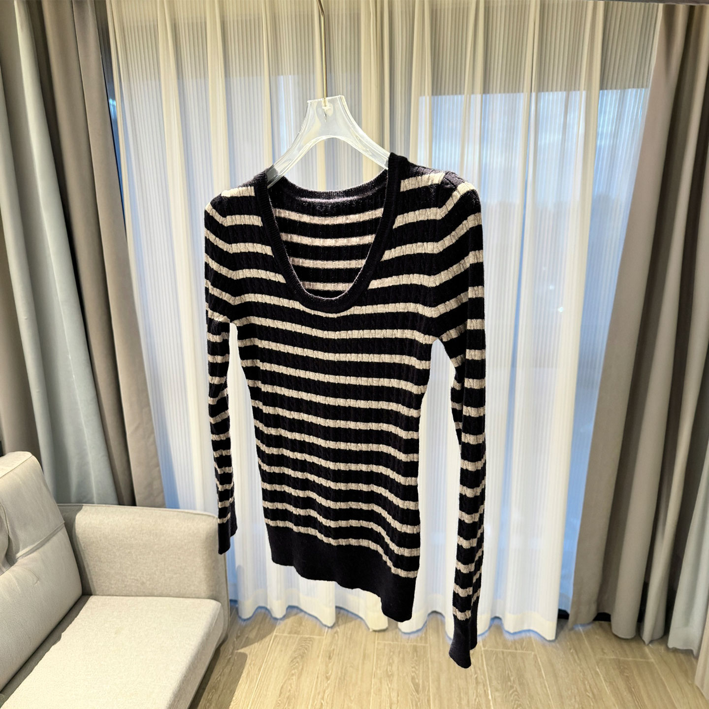 MBS.欧洲站新款甜美学院风撞色条纹上衣U型领修身显瘦麻花针织衫