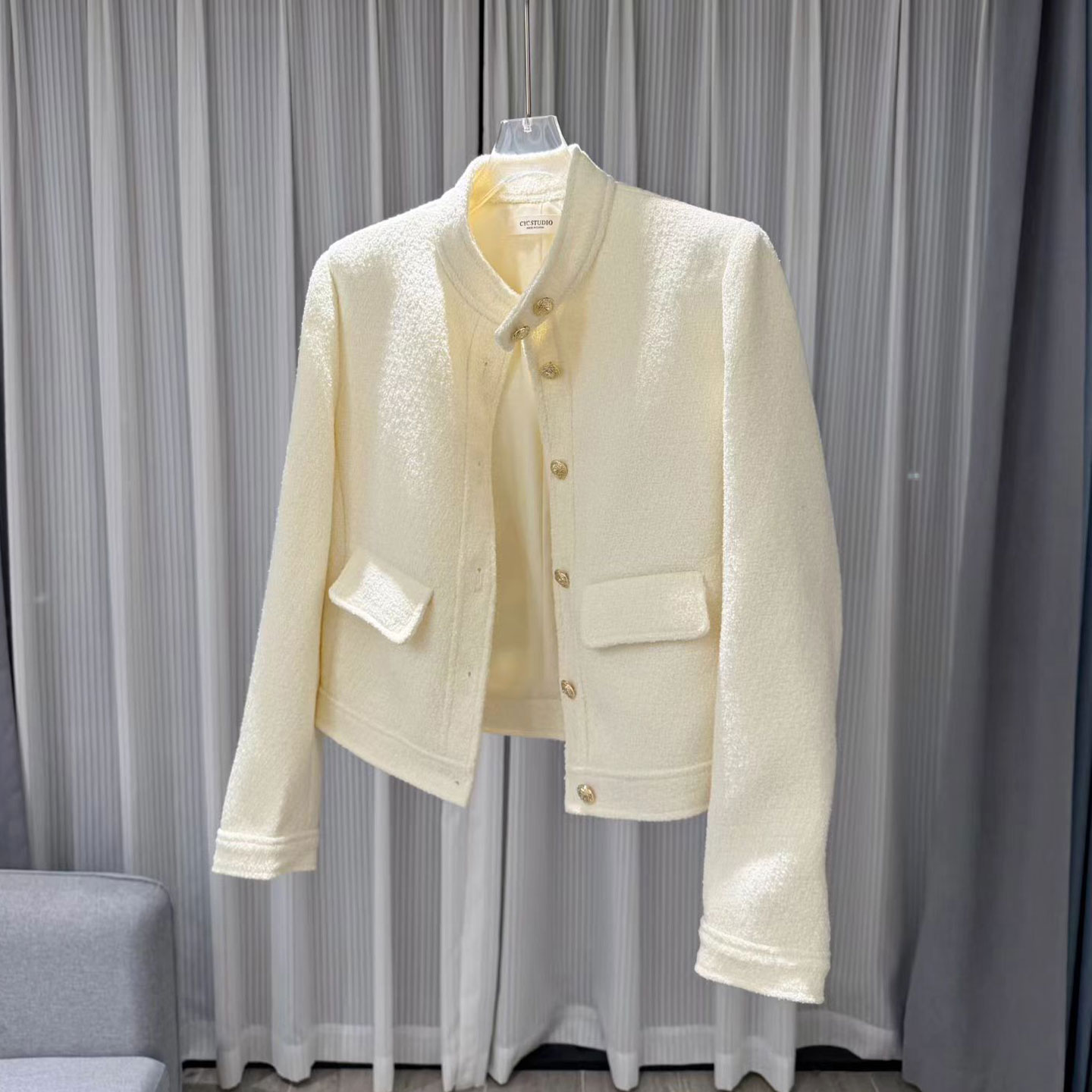 MBS.欧洲站新款英伦风小香风立领修身气质开衫上衣金扣气质短外套