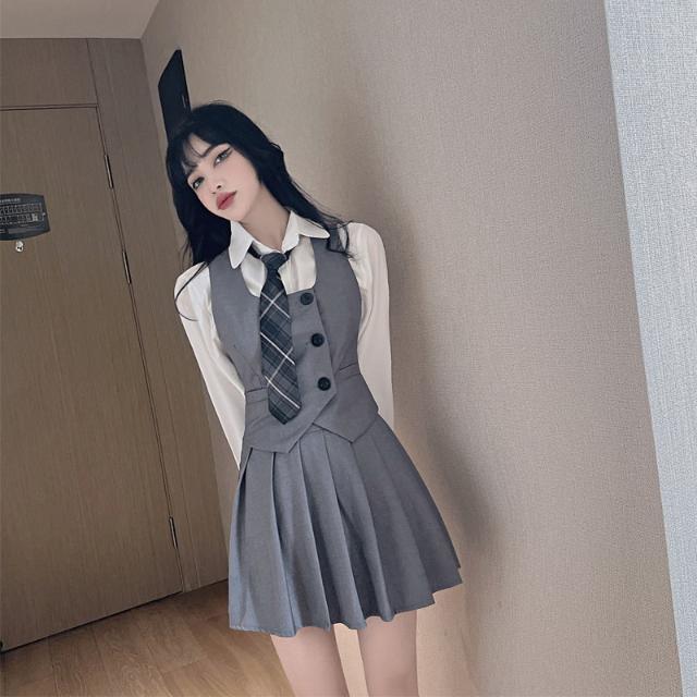 春装新款韩版学院风减龄洋气套装jk制服马甲背心百褶裙女装4件套