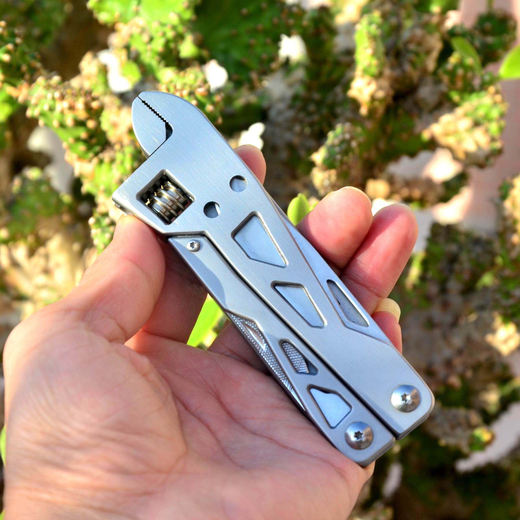 多功能活动扳手 户外野营组合工具钳 车载装备多用途刀钳锉刀包邮