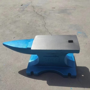 砧子羊角子50打铁工作垫加重锻打铁砧直供工具砧台铸铁公斤老式