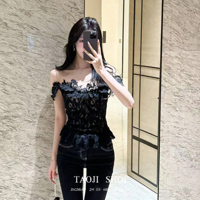 纯欲性感一字肩蕾丝吊带背心女春夏新款修身显瘦辣妹内搭绝美上衣