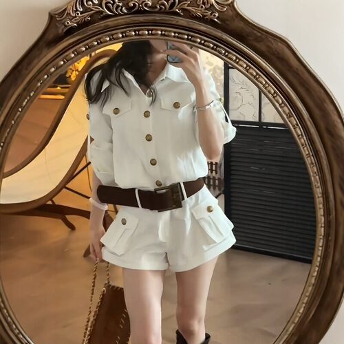 轻熟工装风白色连体裤女收腰显瘦金属扣装饰设计感时尚短款连衣裤