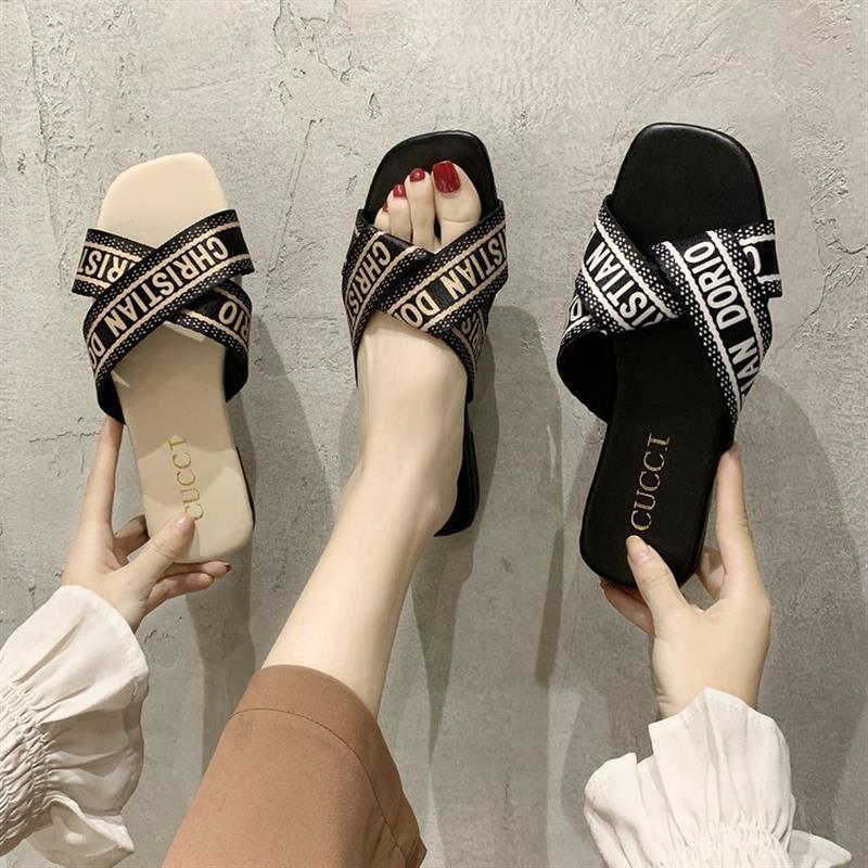 外贸大码42网红拖鞋女外穿2021夏季新款欧美时尚一字平底凉拖鞋41