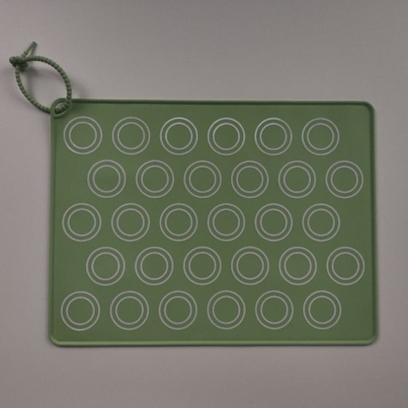 午餐硅胶油垫布餐桌垫防滑吃饭专用食品级小学生书桌隔热儿童餐垫