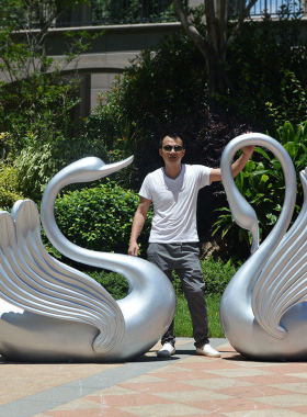 门口售楼玻璃钢摆件外餐厅布置户公园天鹅大门处酒店园区装饰雕塑