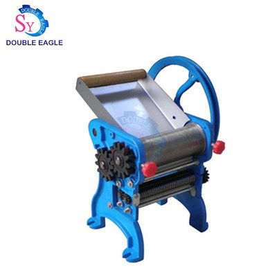 Household cast iron Manual dough roller Noodle Making Machin