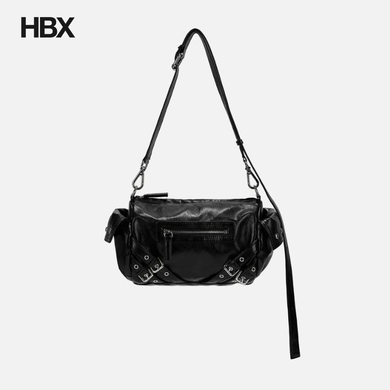 DEINET Stud Pocket Bag In Black 斜挎包女HBX