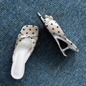 小众设计法式 外穿 气质异形跟凉拖鞋 波点绸缎一字拖鞋 女夏2026新款