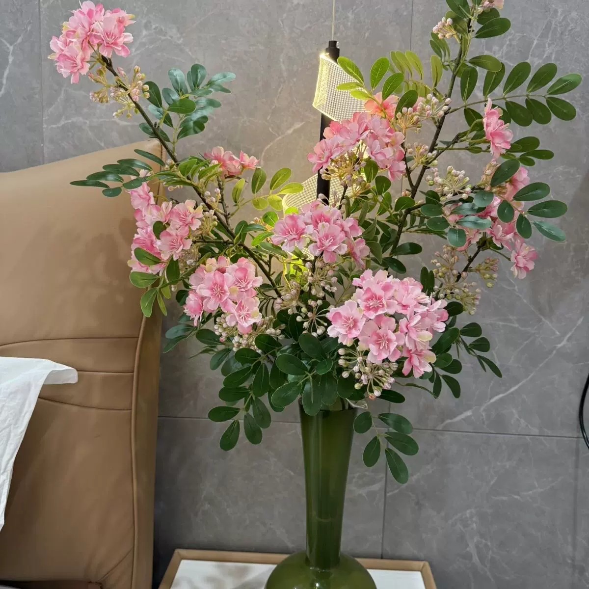 轻奢仿真含笑花假花玄关台面摆设家用插花摆件酒店展厅场景装饰花
