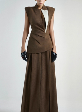 Jadeite T.H越南品牌Symmetry系列尖头翻领褶皱绉布上衣定制