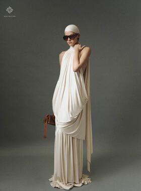 H2B à La Mode越南品牌Lignes Souveraines系列垂幔套装定制