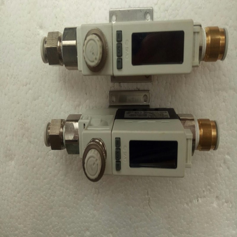 【议价】工控数字流量计 SMC PF2M721S-02-F 上机