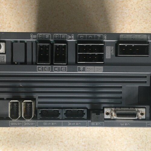 【议价】三菱伺服驱动器.MR-J4WZ-77B设备.8-9成新.750Wx2（A.B）