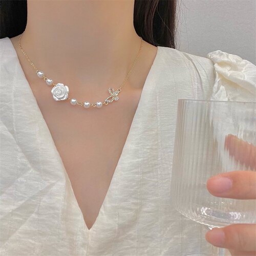 玫瑰金花朵项链女轻奢小众锁骨链