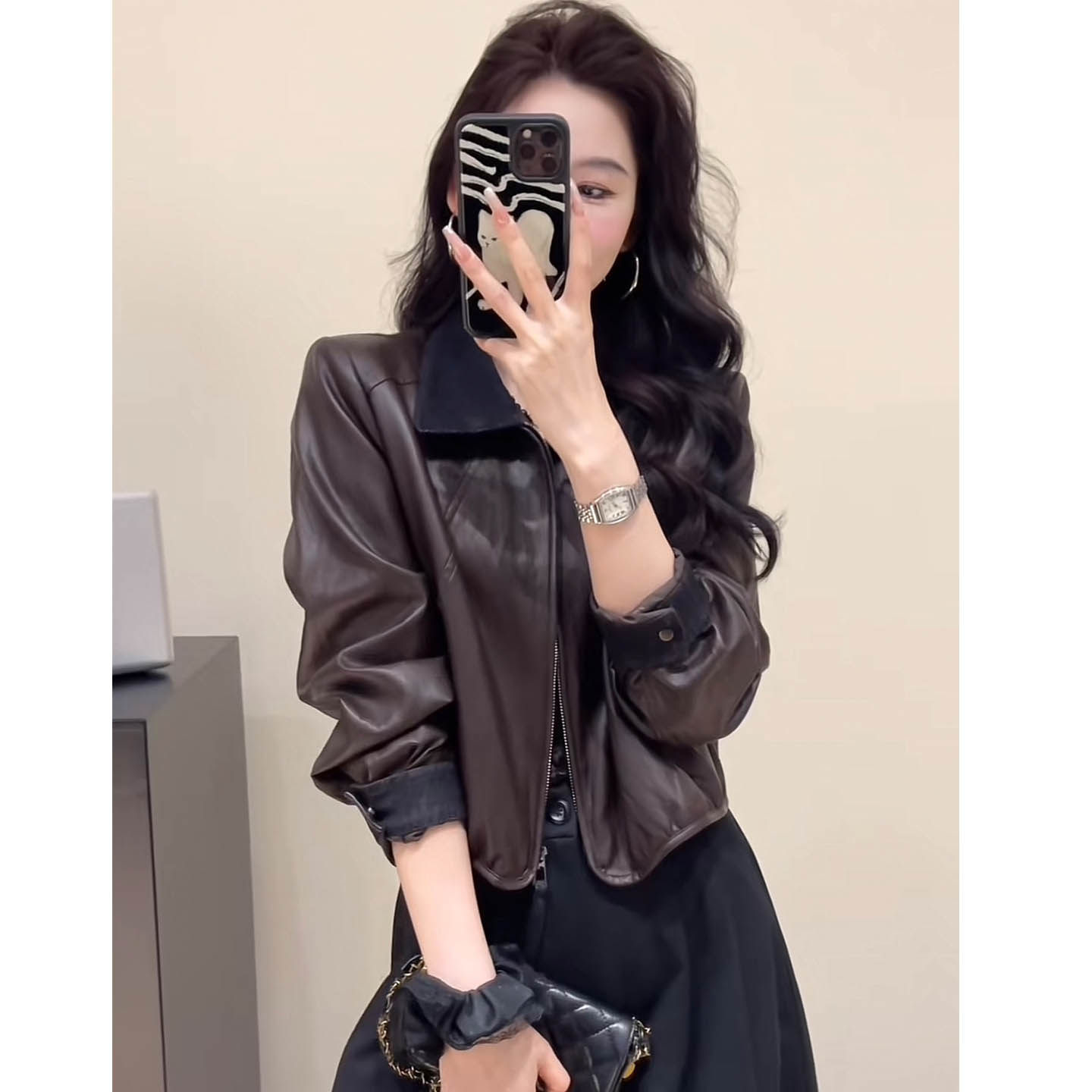 2025秋季新款翻领复古牛仔拼接短款皮衣女时尚百搭小个子夹克外套,女装/女士精品,皮衣,淘宝优惠券,粉丝福利购,淘宝优惠卷