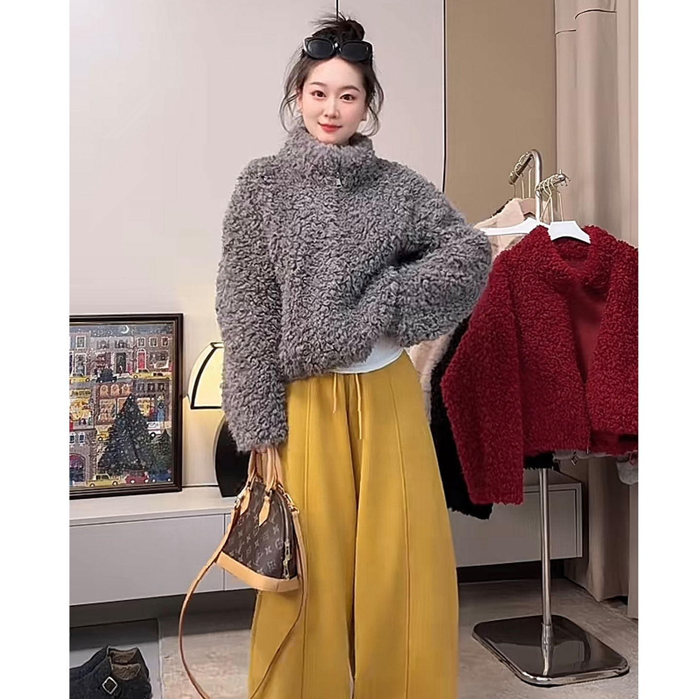 2025流行羊羔毛短外套女冬季加厚小个子韩版洋气爆款皮毛一体上衣,女装/女士精品,短外套,淘宝优惠券,粉丝福利购,淘宝优惠卷