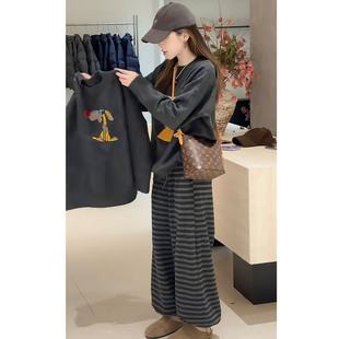 2025新款条纹加绒休闲裤女冬季宽松显瘦加厚阔腿裤韩版洋气弯刀裤