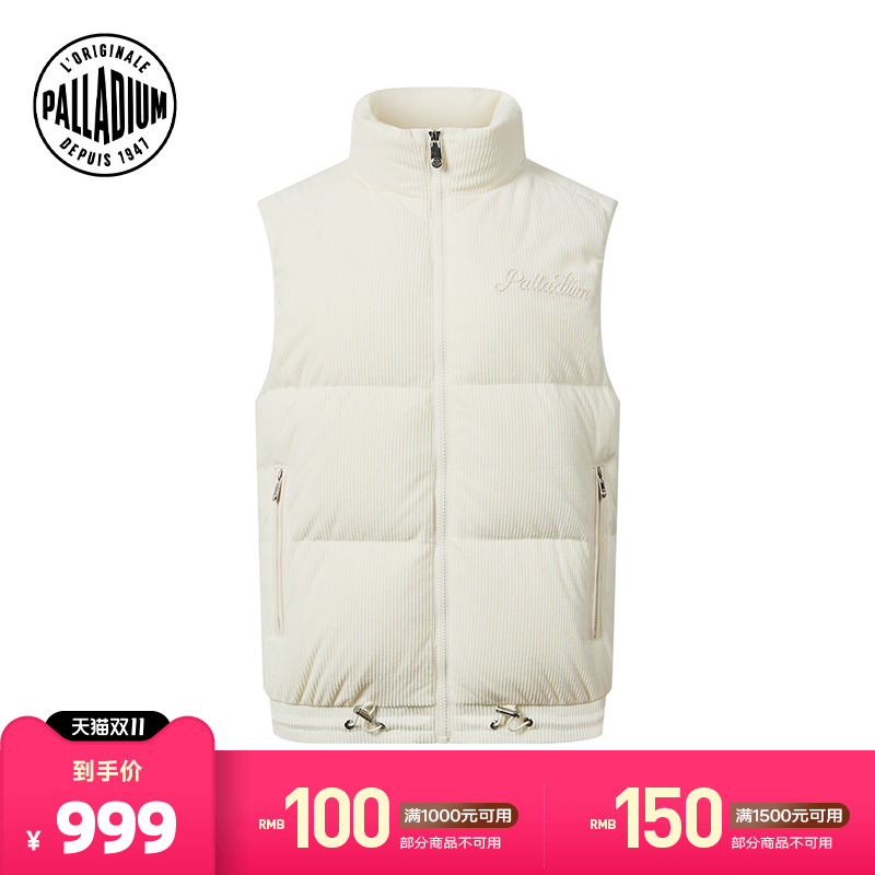 灯芯绒拼接设计，前胸的Palladium字样刺绣