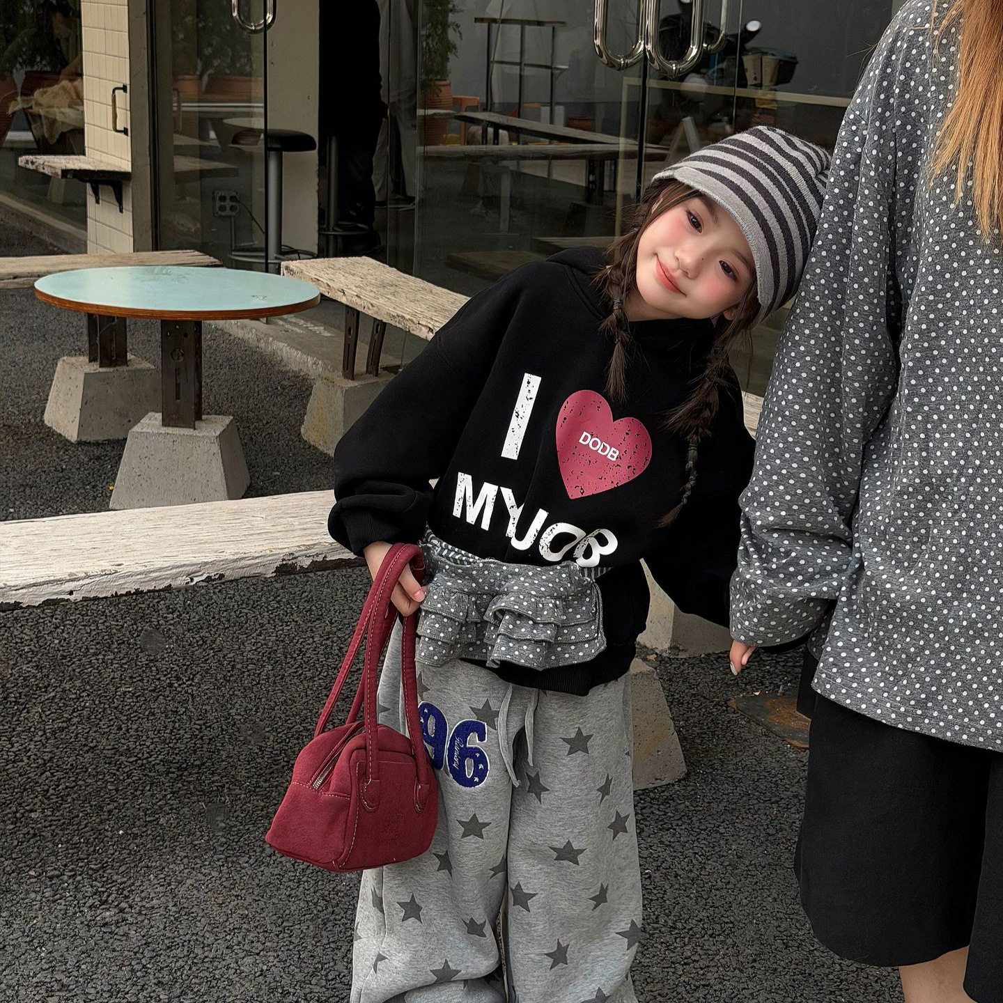 2026秋冬女童连帽加绒爱心卫衣