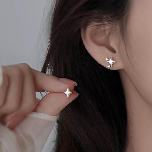 S925纯银不对称四芒星耳钉
