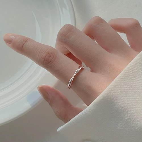 S925纯银线条排钻戒指女小众设计高级感时尚食指指环2026年新款潮