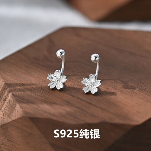 S925纯银耳钉女迷你小巧花朵