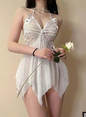密会Tryst蝴蝶吊带睡裙套装