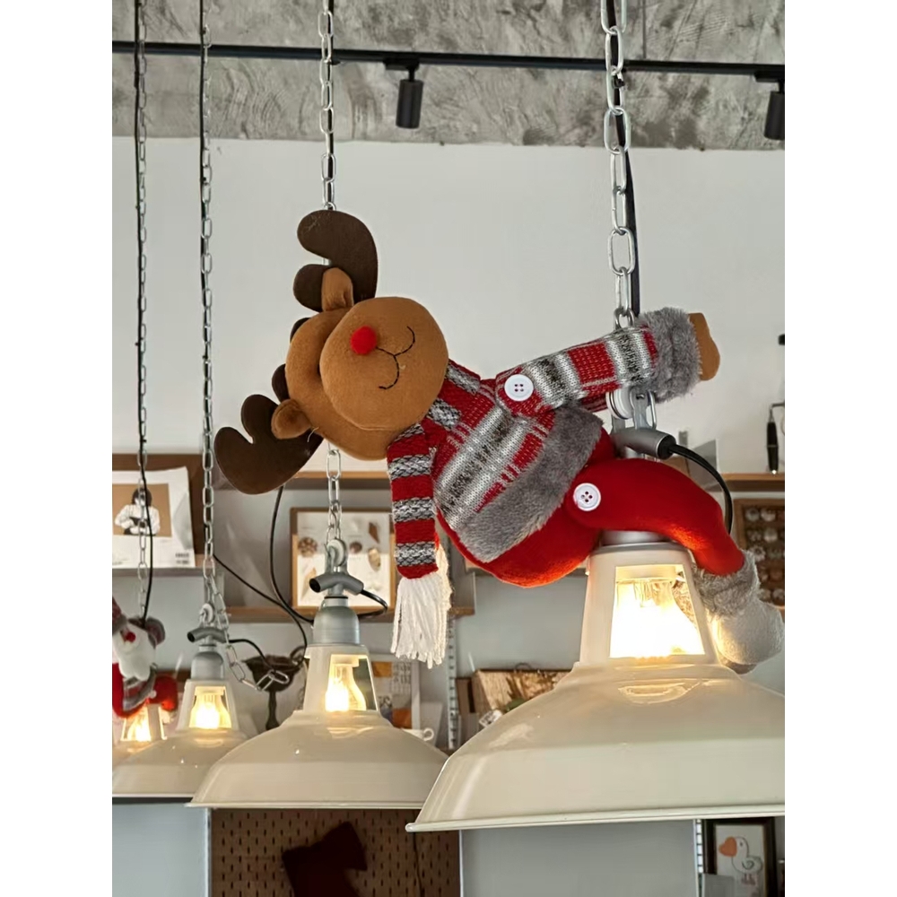 圣诞节吊灯装饰圣诞老人玩偶挂件场景布置咖啡店铺商场门店氛围感