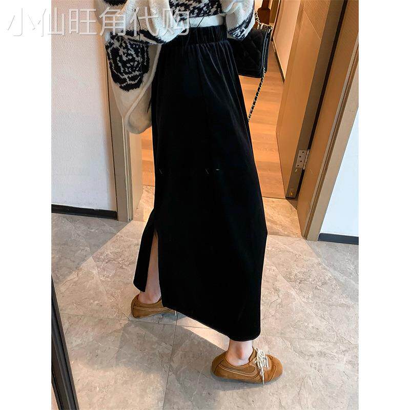 后开叉黑色金丝绒半身裙女秋冬新款大码胖mm遮胯中长款直筒包臀裙