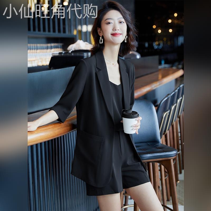 潮牌西装外套女夏季薄款2026新款七分袖职业小西服短裤套装两件套
