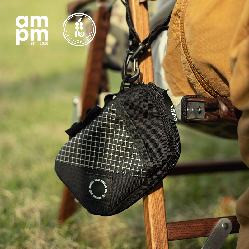 Yogui机能肩带斜挎小包卡包