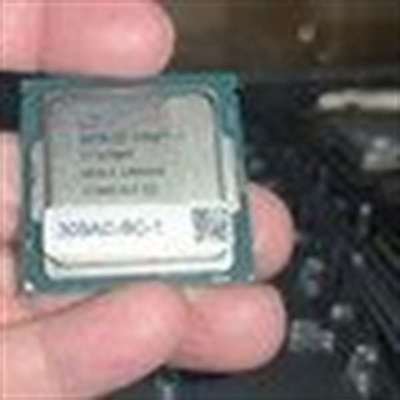 议价出3件英特尔CPU-PC-I7，i7-9700