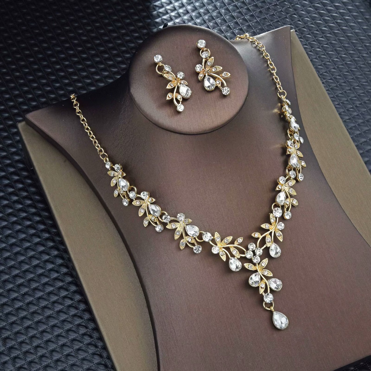 日本品质新款新娘饰品结婚项链耳环水钻套链婚纱配饰韩式婚纱项链