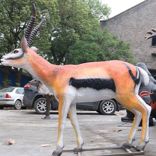 厂家直销仿真梅花鹿模型动物雕像园林景观景区摆件恐龙厂家