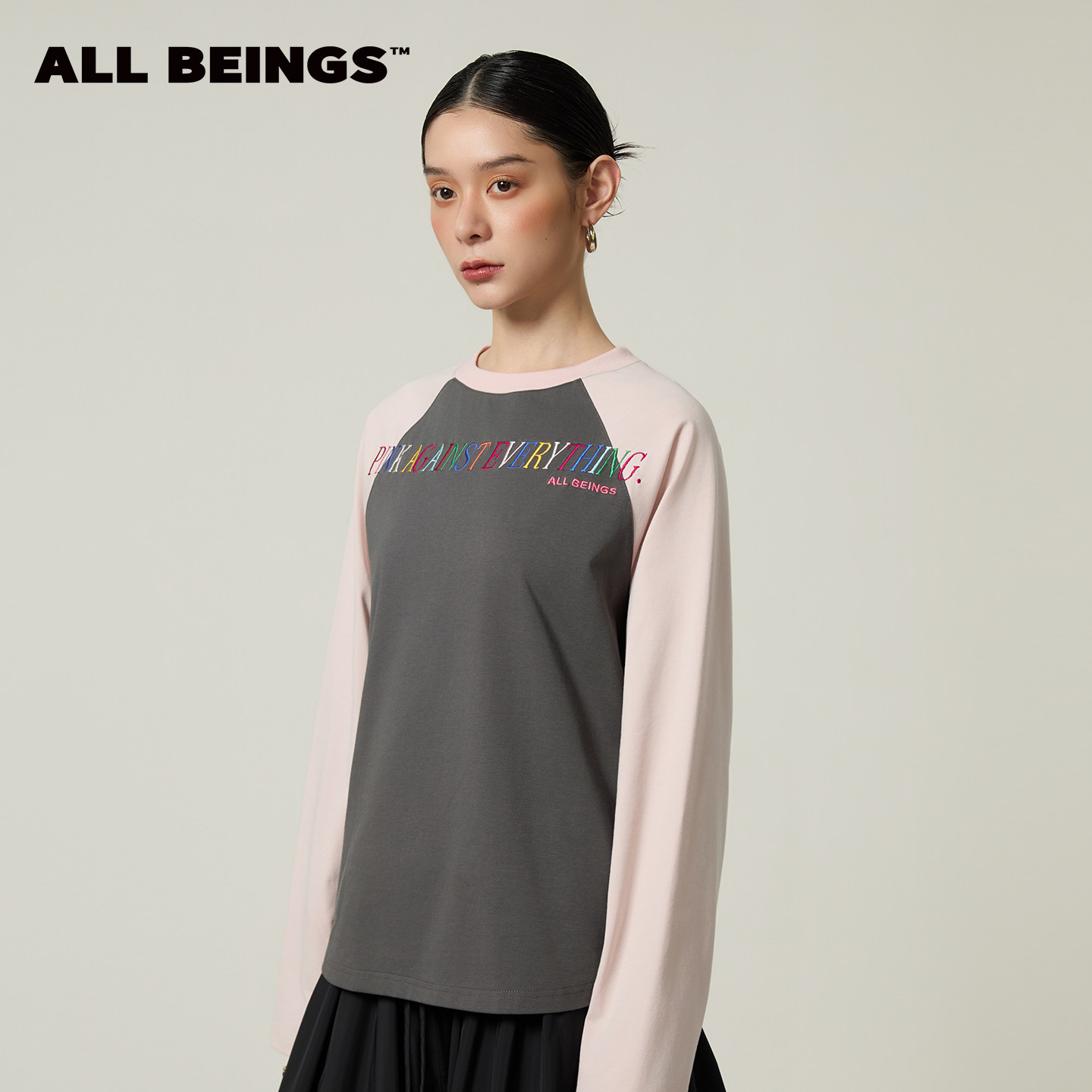 ALL BEINGS2026SS春季新品设计感 彩色字母刺绣撞色插肩长袖T恤