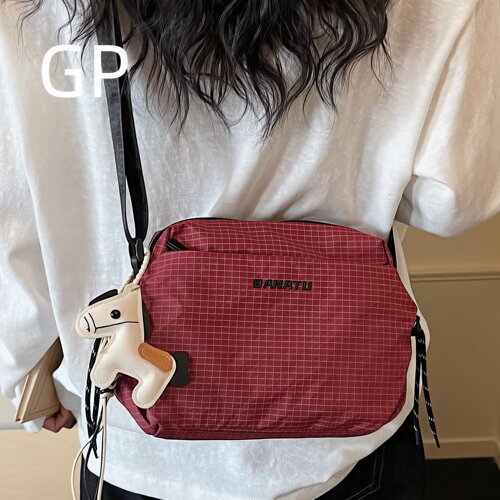 日本GPTraio尼龙格子斜挎女包