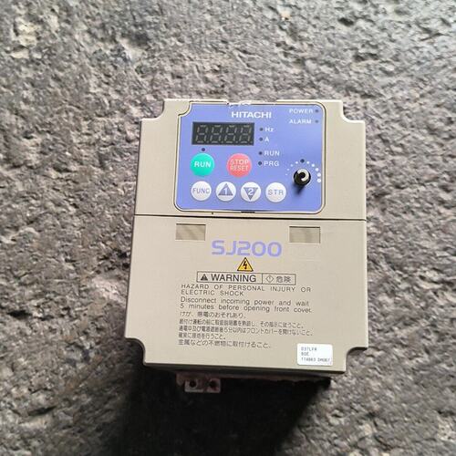 议价日立变频器3.7KW SJ200-037LFR可维修