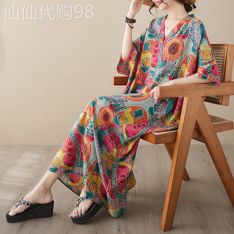 休闲印花短袖连衣裙女夏新款大码时尚V领度假风高端洋气女士长裙